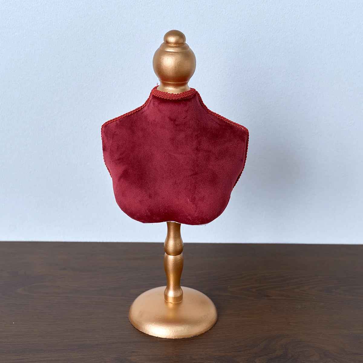 Présentoir collier vintage