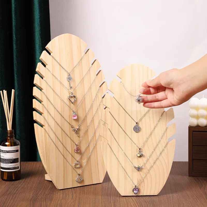 Presentoir collier fantaisie bois