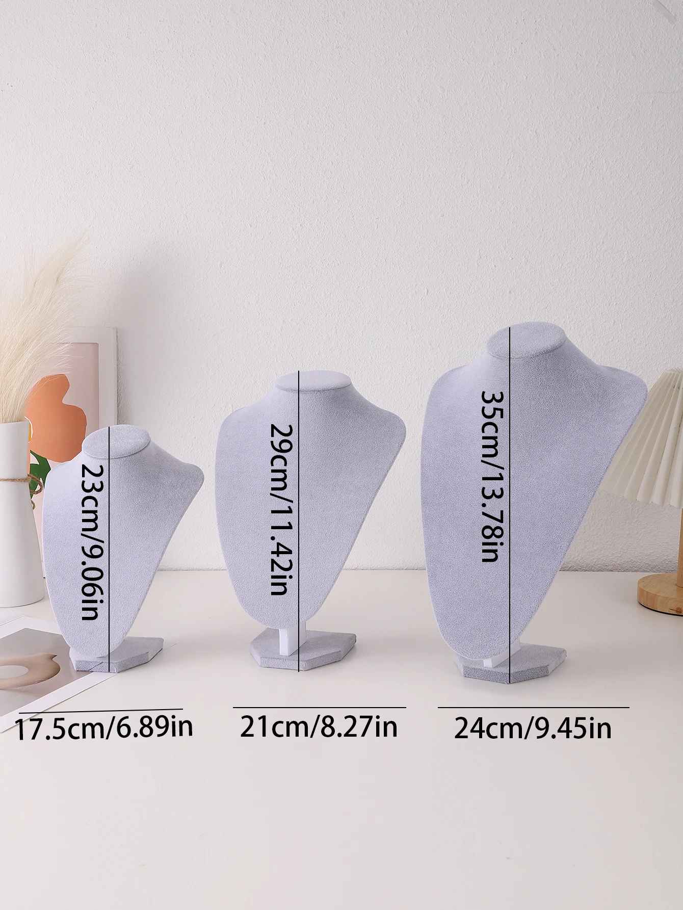 Présentoir collier buste gris