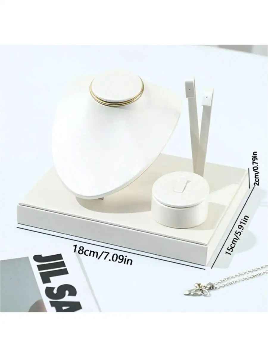 Présentoir collier vitrine cuir