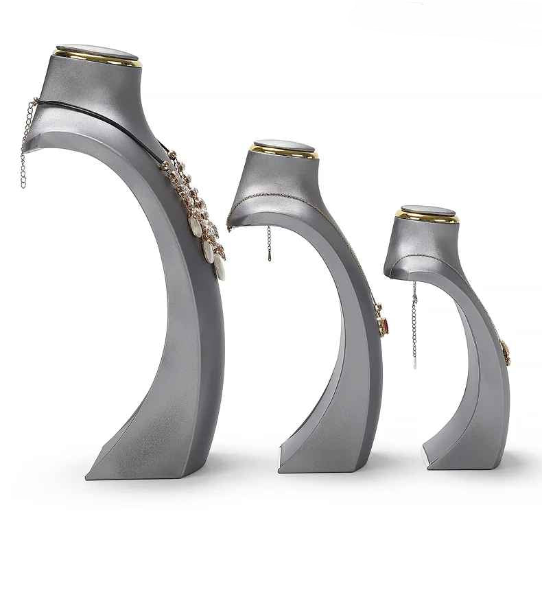 Présentoir collier luxe cuir