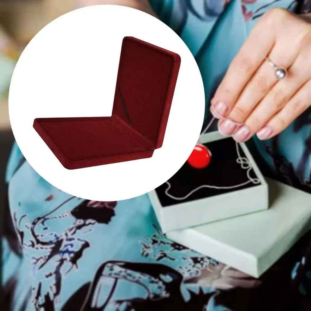 Boite cadeau collier chaine en velours