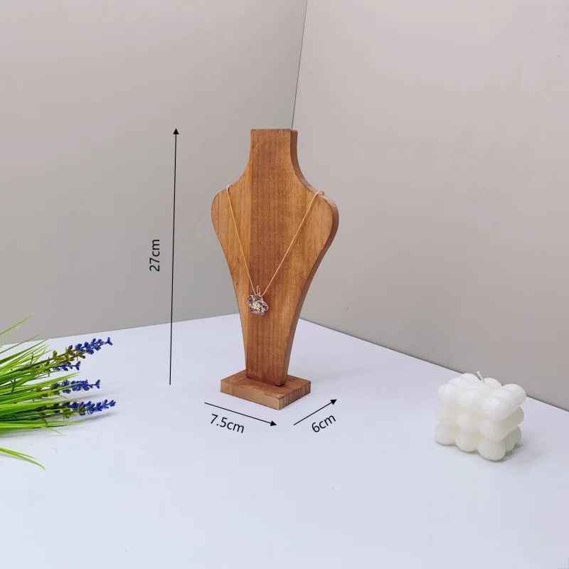 Presentoir collier bois noyer