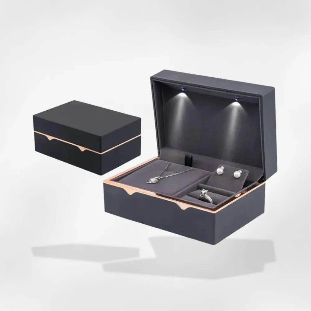 https://cdn.shopify.com/s/files/1/0889/8084/8989/files/Bo_te_Bijoux_LED_RoyalCoffer_3.webp?v=1758202651