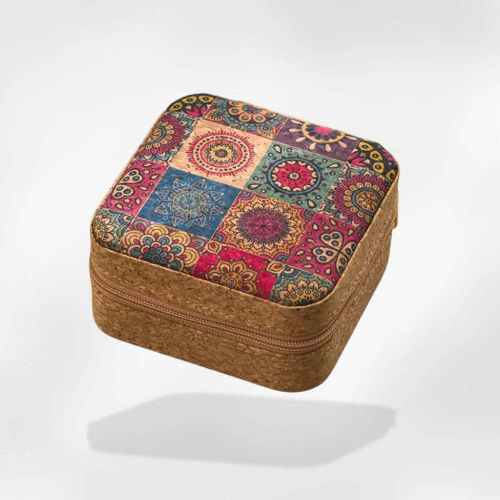 https://cdn.shopify.com/s/files/1/0889/8084/8989/files/Bo_te_Bijoux_Li_ge_RoyalCoffer_soleil.webp?v=1755786542