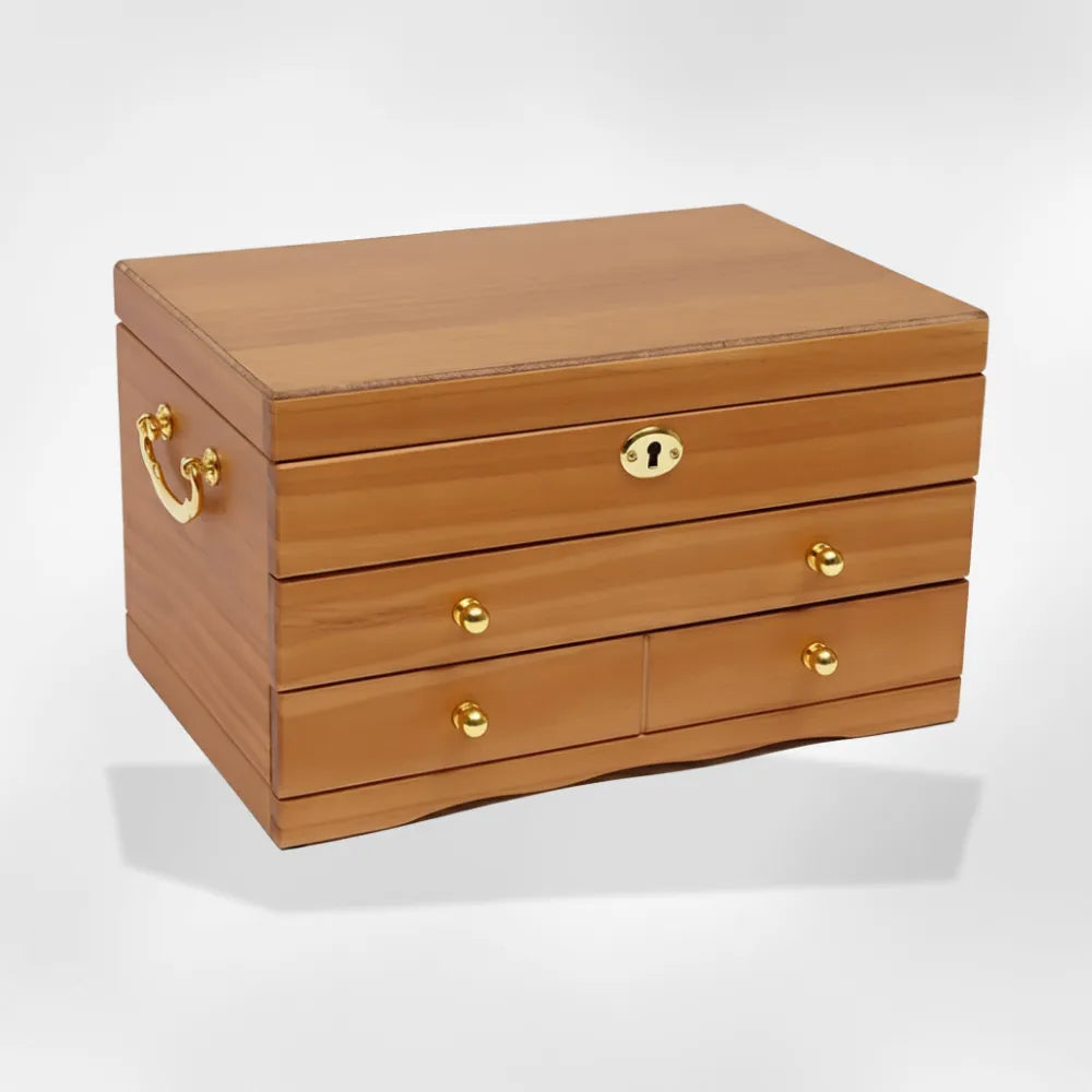 https://cdn.shopify.com/s/files/1/0889/8084/8989/files/Bo_te_en_Bois_pour_Bijoux_RoyalCoffer.webp?v=1759582191