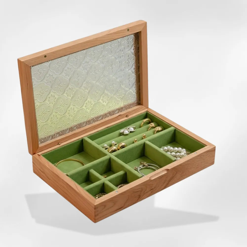https://cdn.shopify.com/s/files/1/0889/8084/8989/files/Boite_a_Bijoux_en_Bois_et_verre.webp?v=1770398208