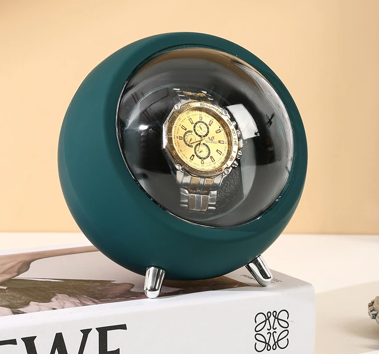 Remontoir Montre Sphère Cosmique Design Futuriste