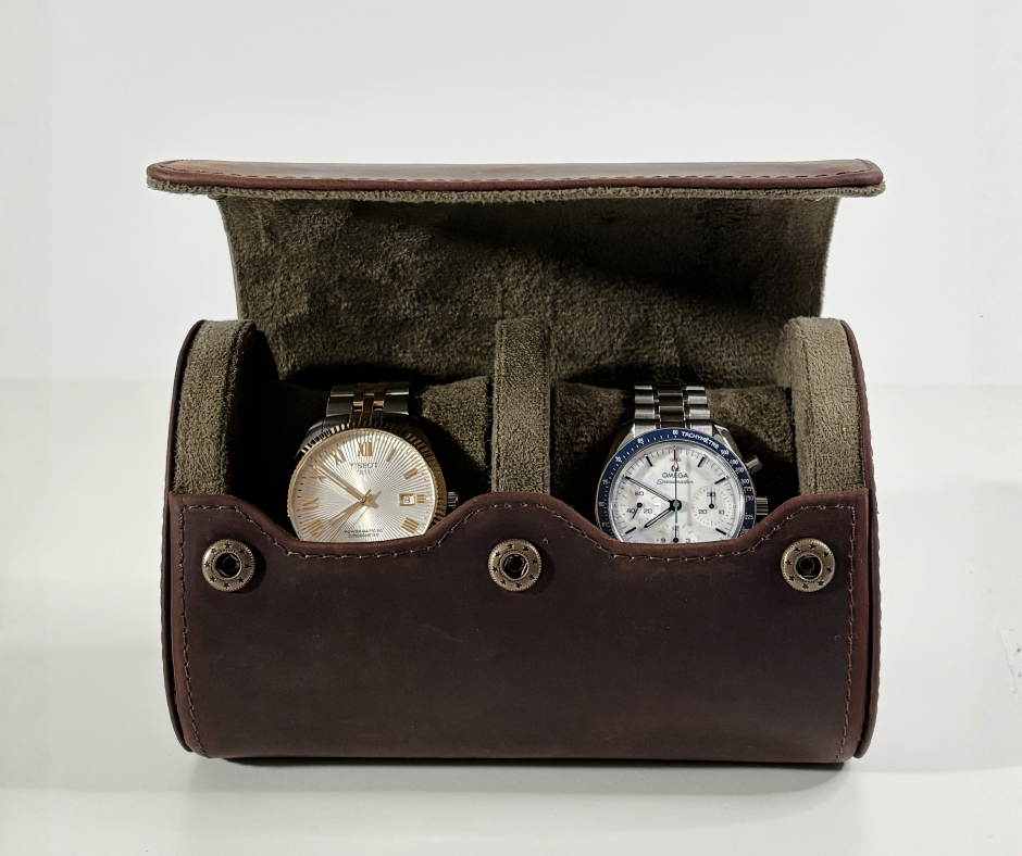 https://cdn.shopify.com/s/files/1/0774/4372/7708/files/Etui_Cuir_Tradition_serie_2_-_5.png?v=1771350590