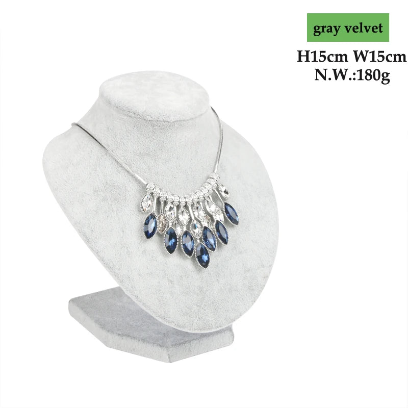 Buste Collier Velours Gris Clair