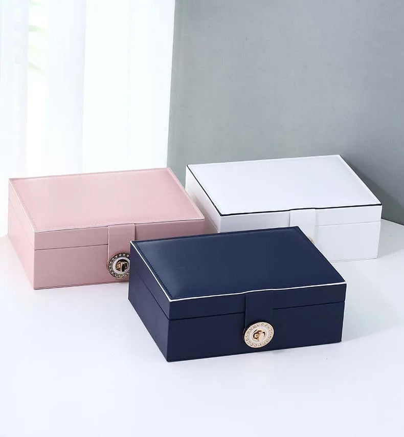 https://cdn.shopify.com/s/files/1/0974/5239/2787/files/Habb6c6a24343439eb11fff1782bdc7b.jpg?v=1757060853