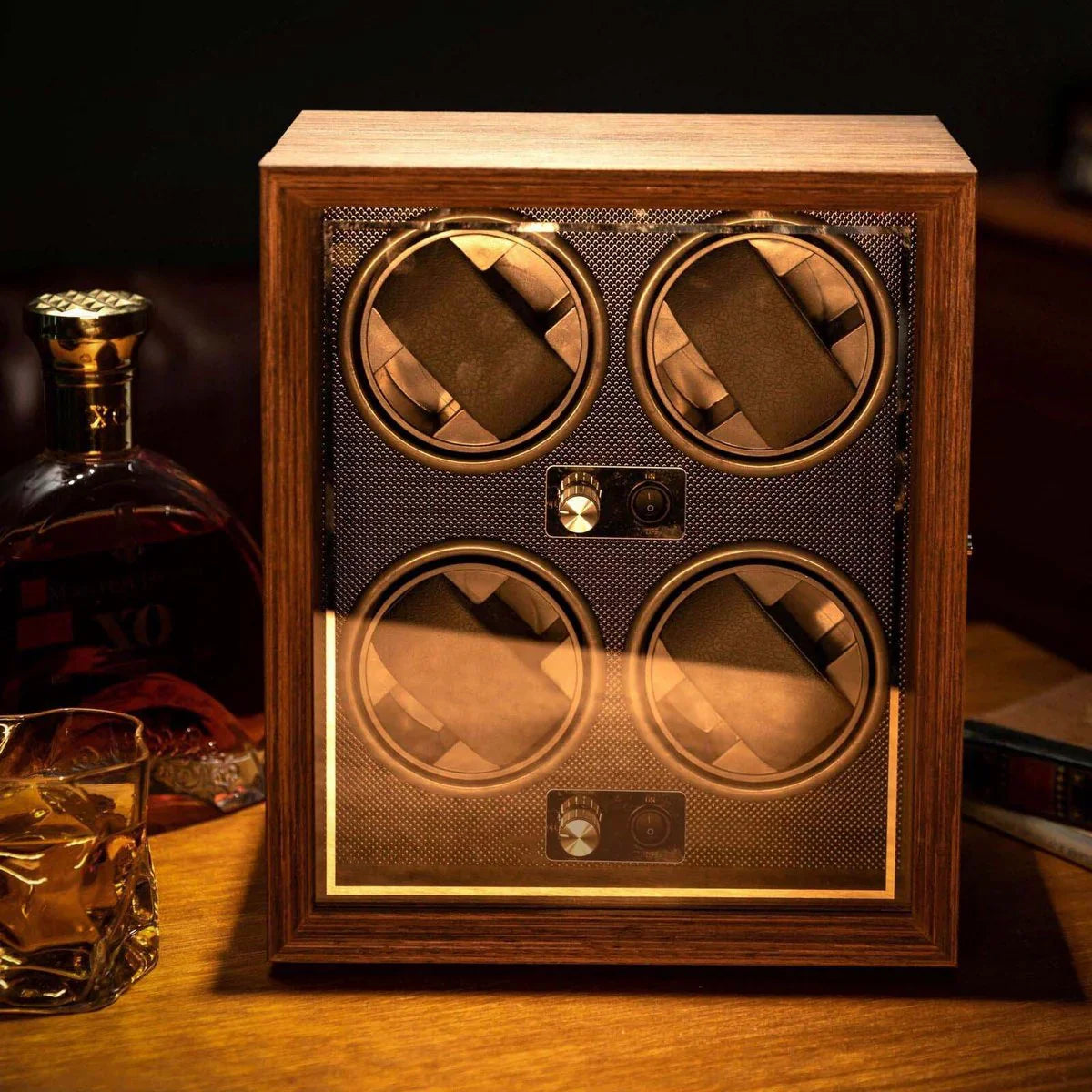 https://cdn.shopify.com/s/files/1/0774/4372/7708/files/Houten.Watchwinder.webp?v=1744135000
