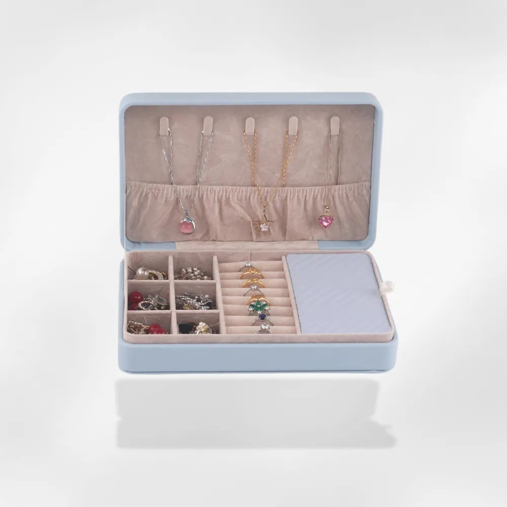 https://cdn.shopify.com/s/files/1/0889/8084/8989/files/Jolie_Bo_te_Bijoux_Fille_RoyalCoffer.webp?v=1755622805