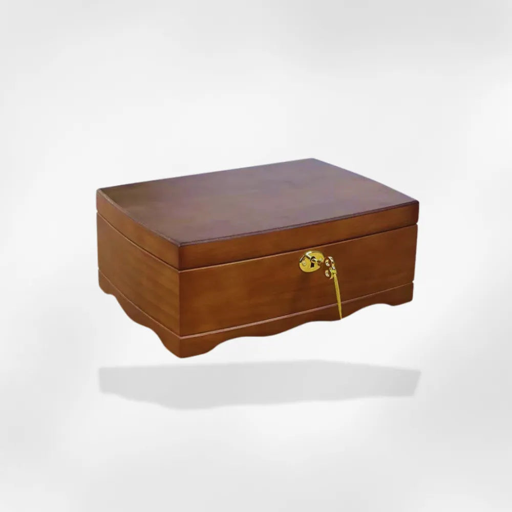 https://cdn.shopify.com/s/files/1/0889/8084/8989/files/Rangement_Bijoux_Bois_RoyalCoffer_134.webp?v=1755271901