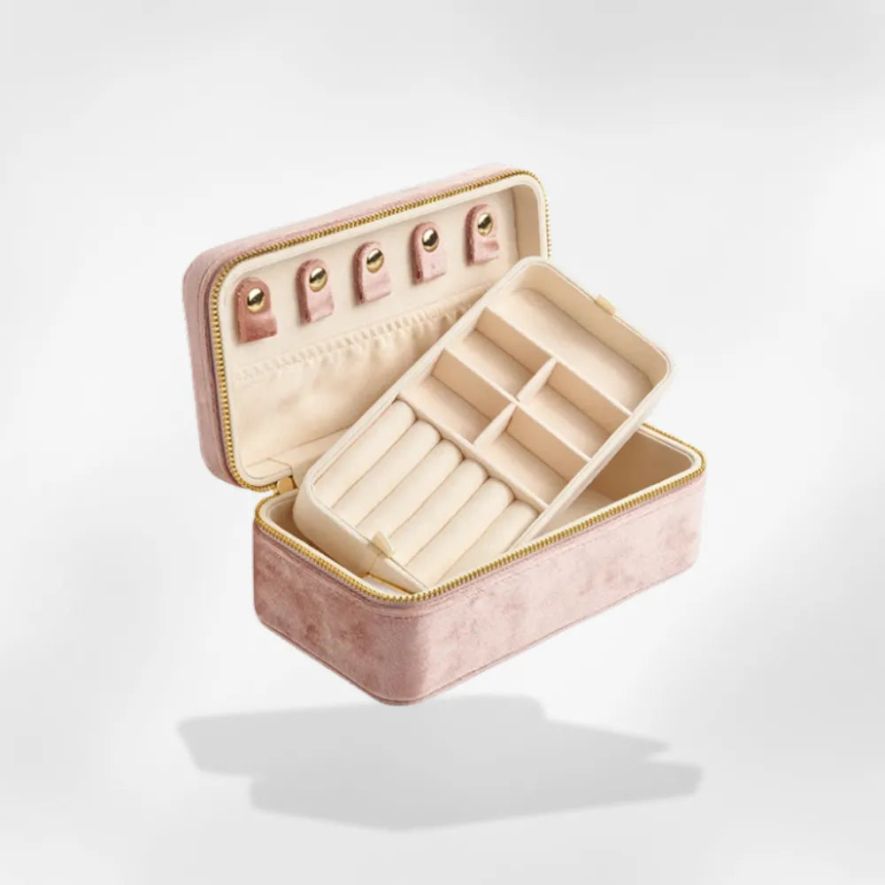 https://cdn.shopify.com/s/files/1/0889/8084/8989/files/Rangement_Bijoux_Portable_RoyalCoffer_1345679.webp?v=1753971151
