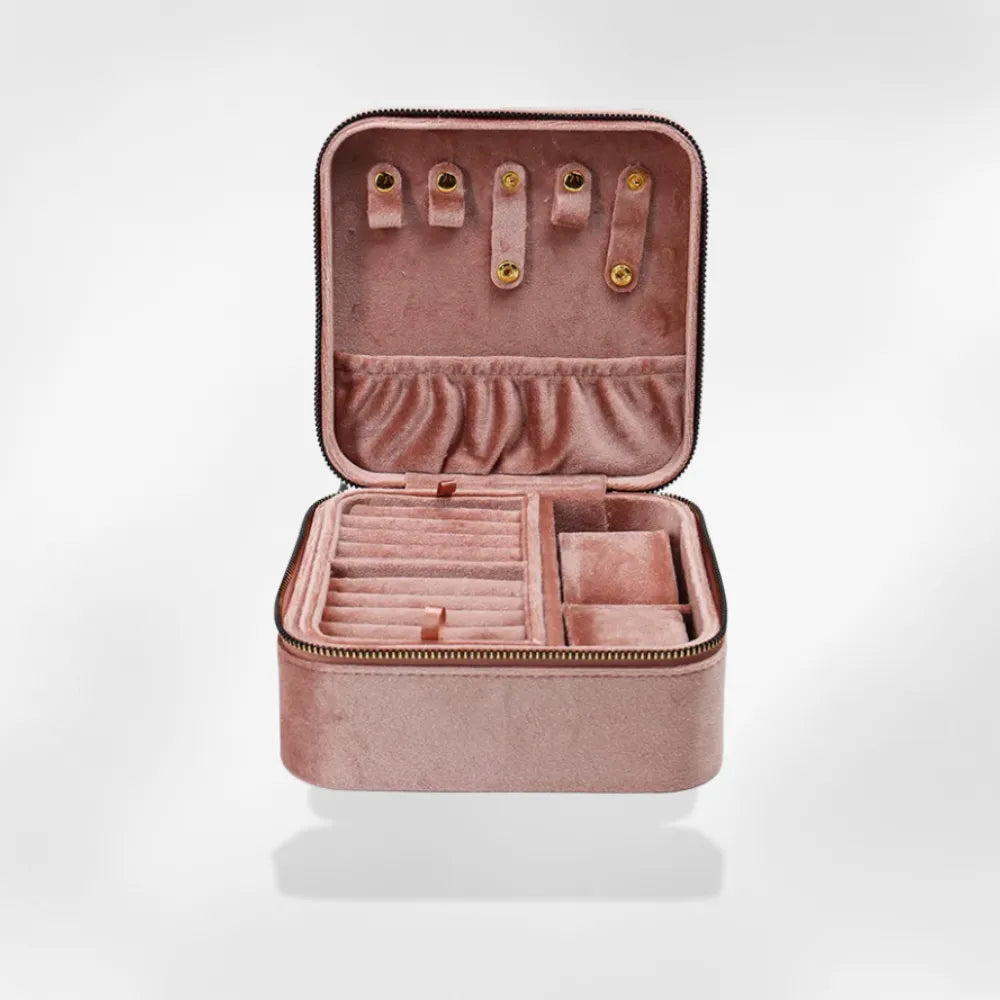 https://cdn.shopify.com/s/files/1/0889/8084/8989/files/Rangement_Bijoux_Velours_royalcoffer_1.webp?v=1753806426
