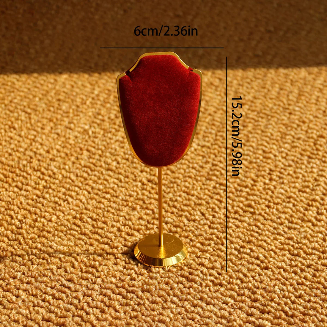 Présentoir bijoux vintage rouge et or – Buste collier base dorée 15,2 cm