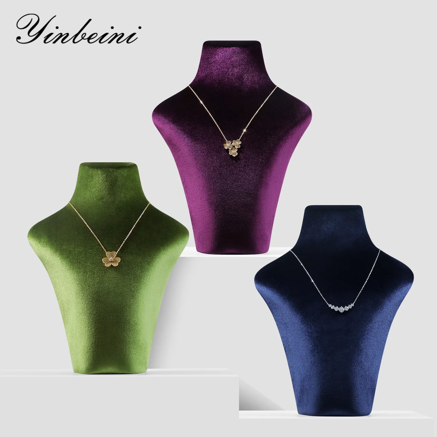 Buste Collier Velours Portrait Poitrine Comptoir
