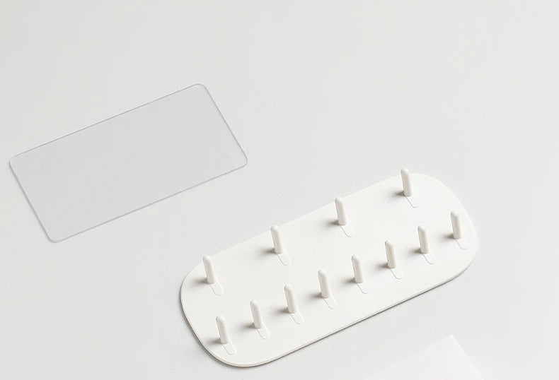 Présentoir Collier Mural Plastique Rigide Blanc