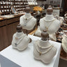 Présentoir Collier Bois Massif Vintage Vitrine