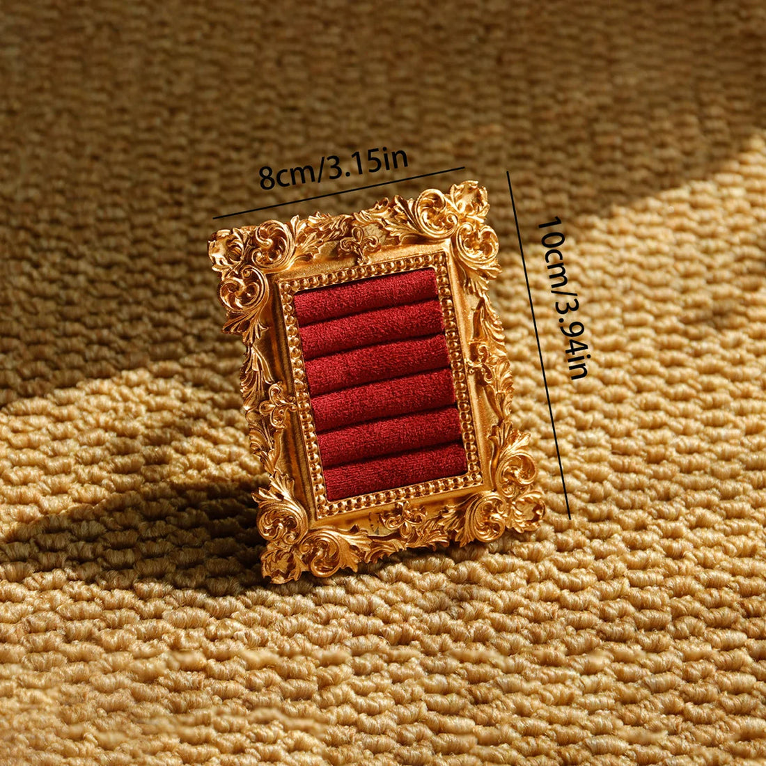 Présentoir bijoux vintage rouge et or – Cadre à bagues 8 x 10 cm