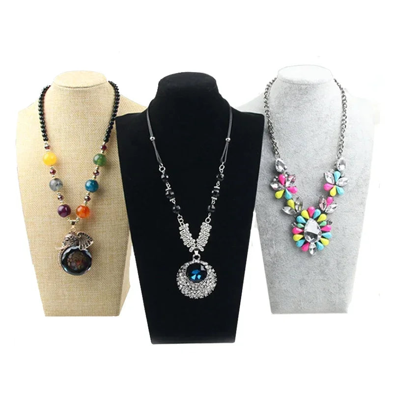 Buste Mannequin Collier Velours Pendentif Vitrine