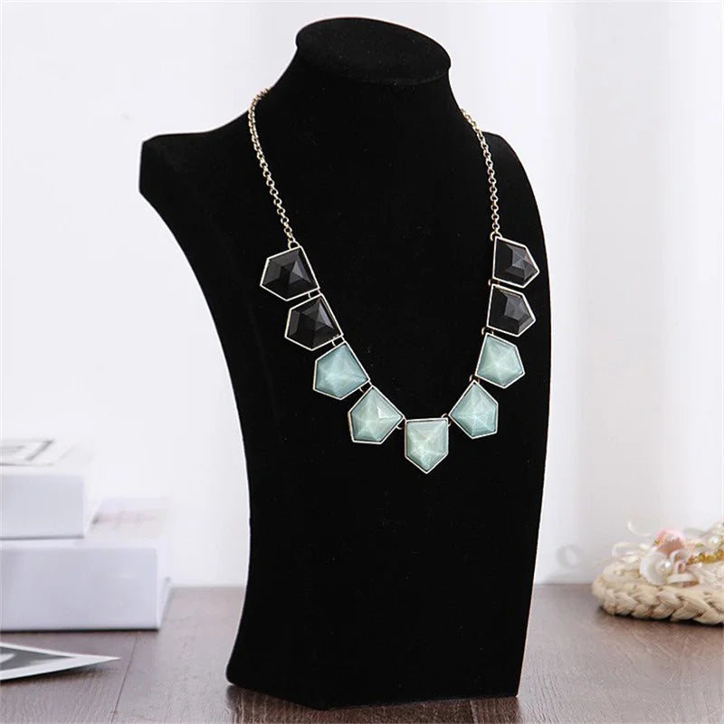 Buste Collier Intermédiaire