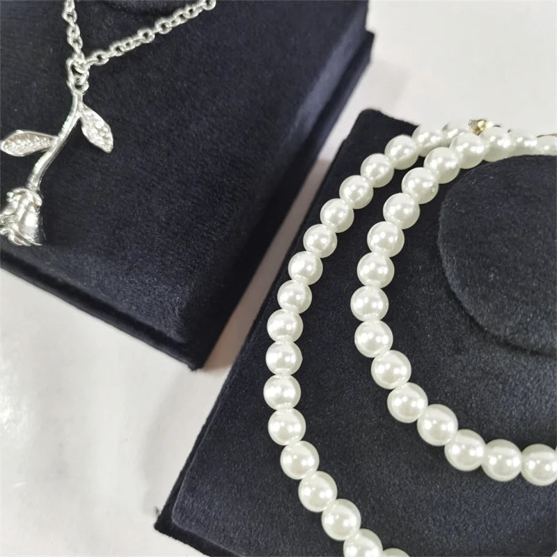Présentoir Collier Velours Plat Luxe