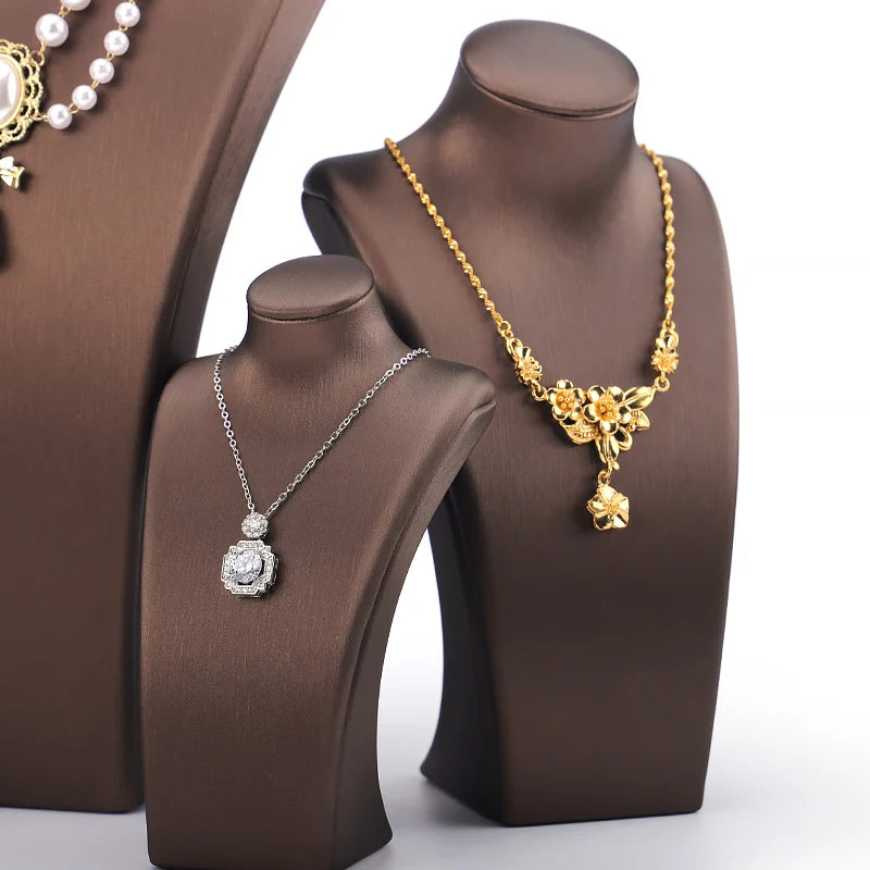 Présentoir Collier Simili Cuir Buste Rotatif