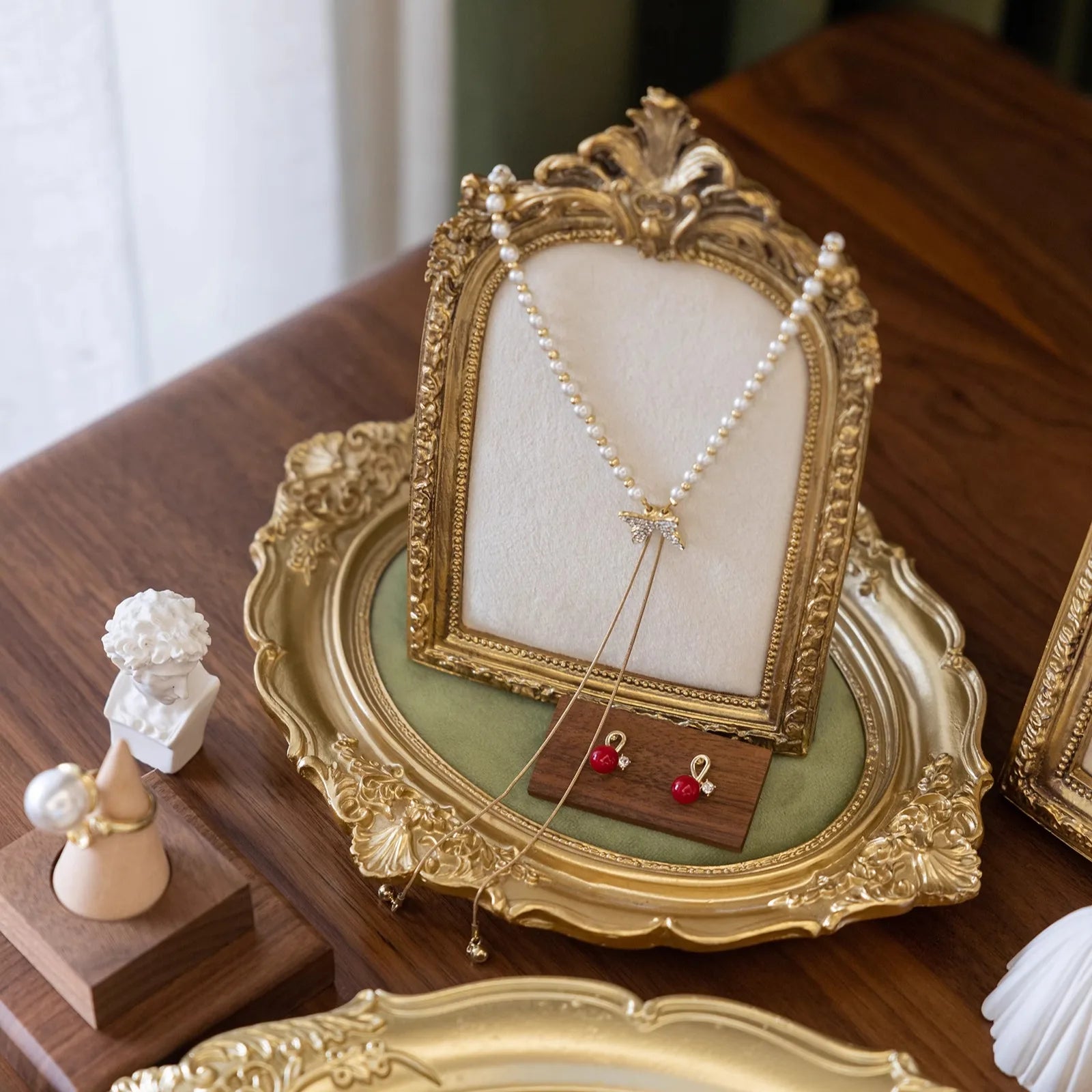 Présentoir Bijoux Velours Suspendu Vintage