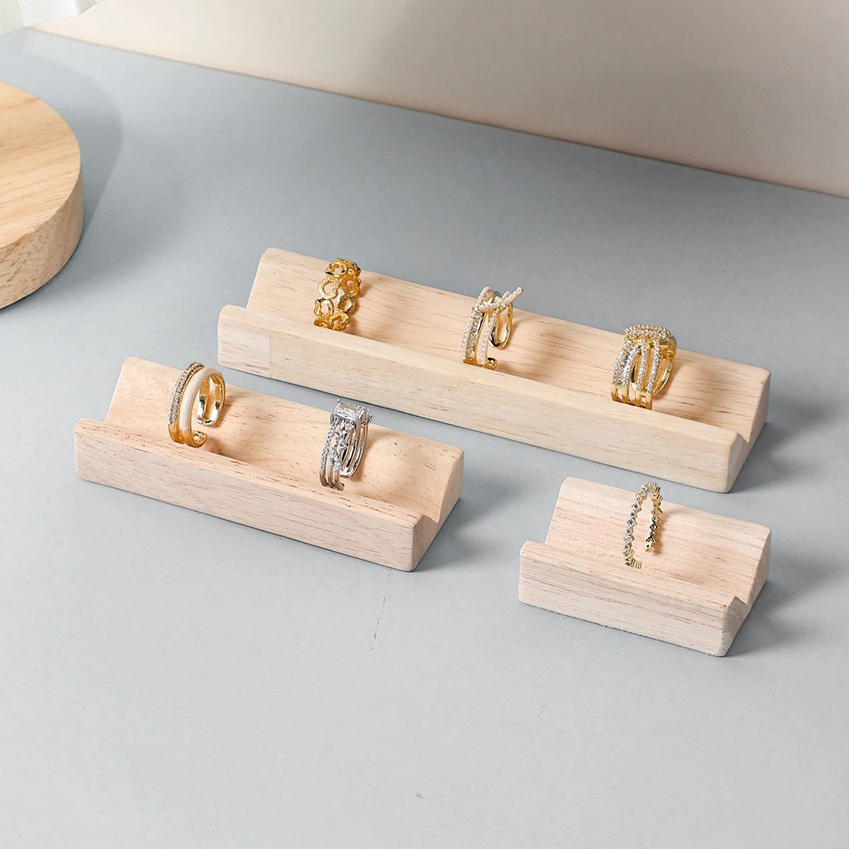 Presentoir Bague Bois Fente V Comptoir