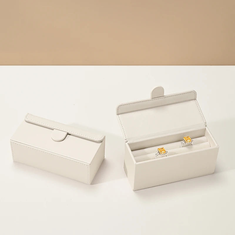 Boîte à Bagues Velours Cuir PU Présentation