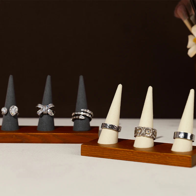Porte Bague Bois Cône Jade Anneaux