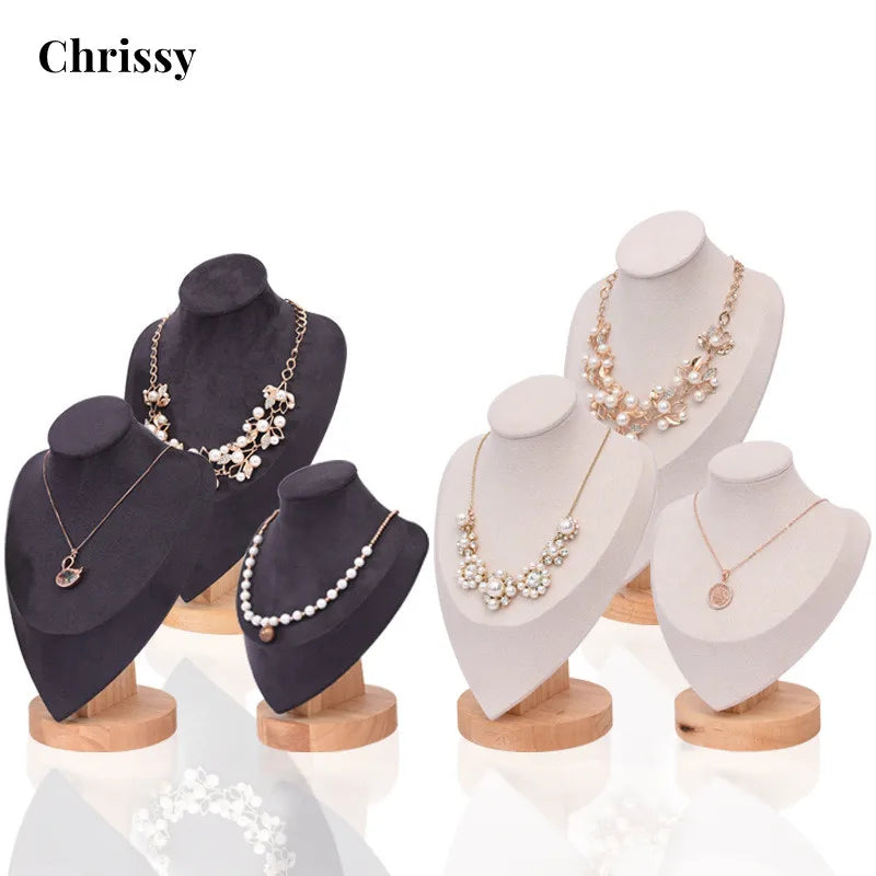 Buste Collier Bois Massif Portrait