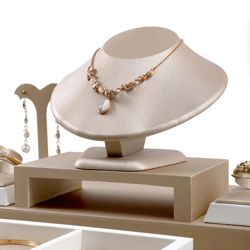 Présentoir Bijoux Cuir Blanc Comptoir Boutique