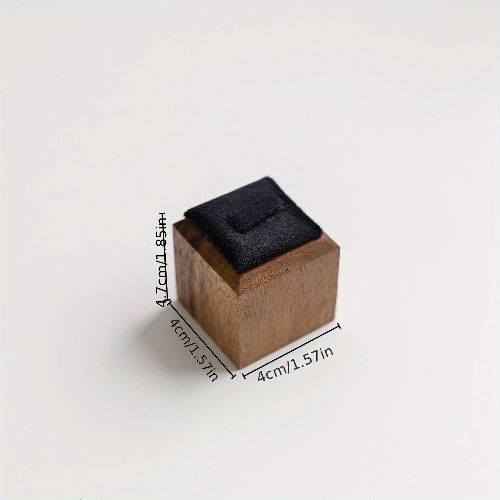 Support Bague Carre Noyer Comptoir Vitrine