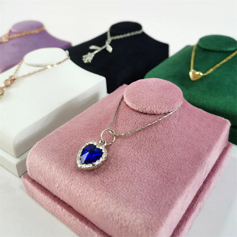 Présentoir Collier Velours Plat Luxe