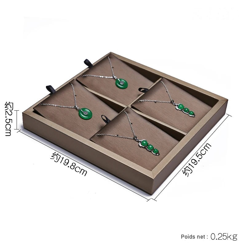 Plateau bijoux taupe – Plateau 4 pendentifs 19,8 x 19,5 cm