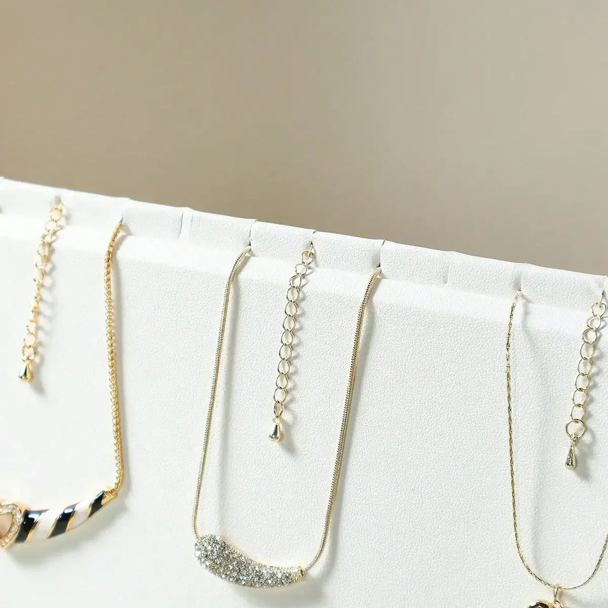 Présentoir Collier Bois Double Étage Pendentif