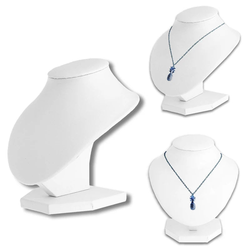 Buste Collier Cuir Blanc Vitrine Boutique