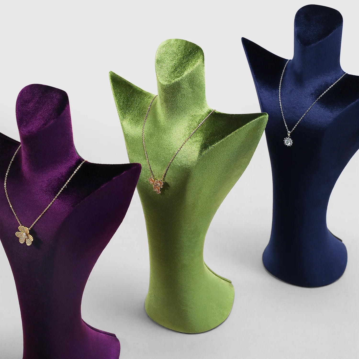 Buste Collier Velours Portrait Premium Comptoir