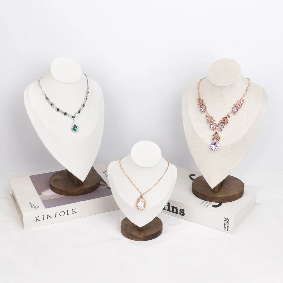 Buste Collier Velours Cuir Mannequin Vitrine