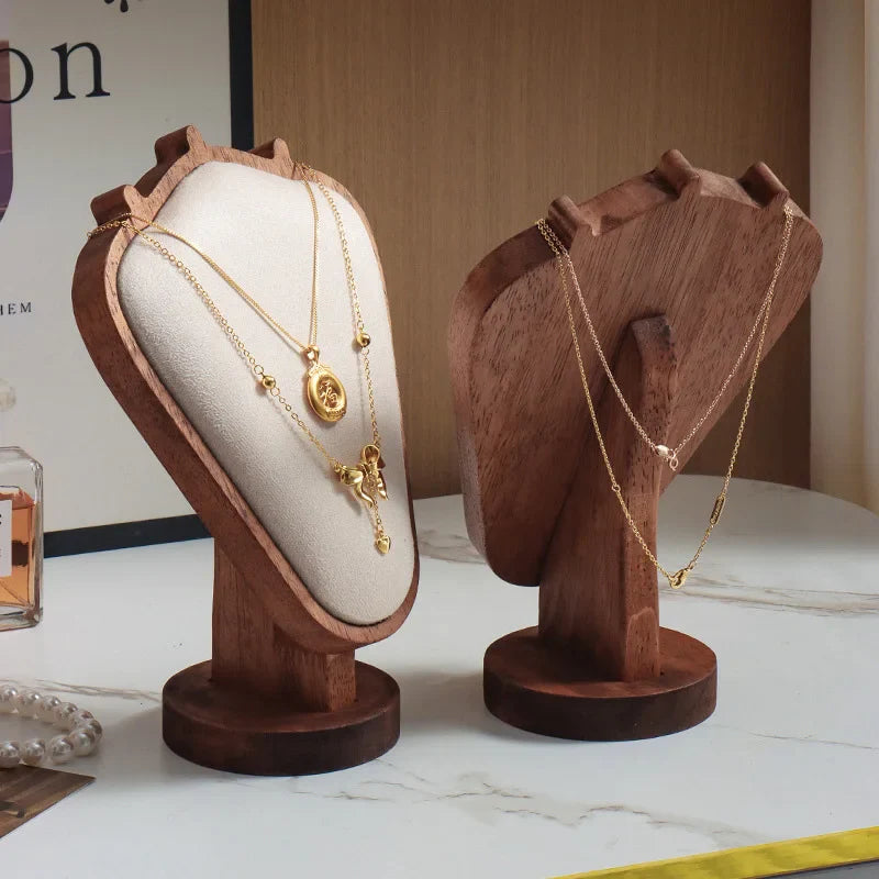 Buste Collier Bois Cuir Vitrine Boutique