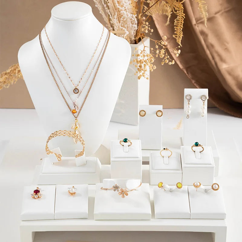 Présentoir Bijoux Cuir Blanc Multifonction