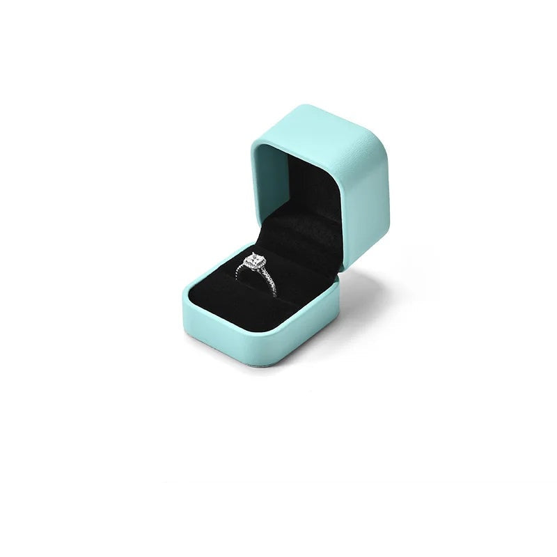 Écrin bijoux cuir turquoise – écrin boucles d'oreilles ouvert