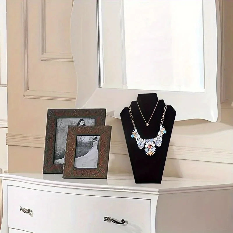 Présentoir Collier Velours Plat Noir Élégant