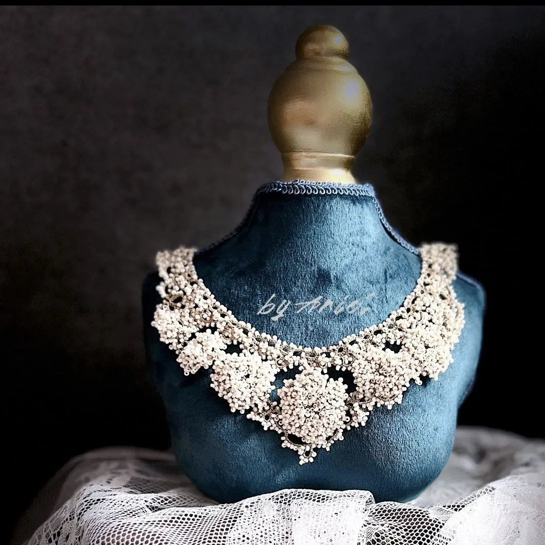 Présentoir Collier Bois Massif Vintage Vitrine