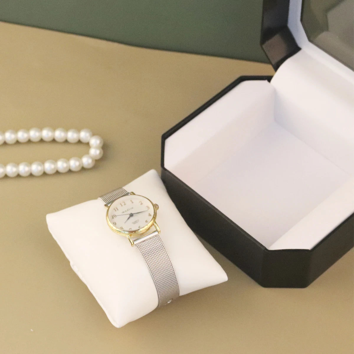 Boîte Montre Acrylique Européenne Premium Vitrine