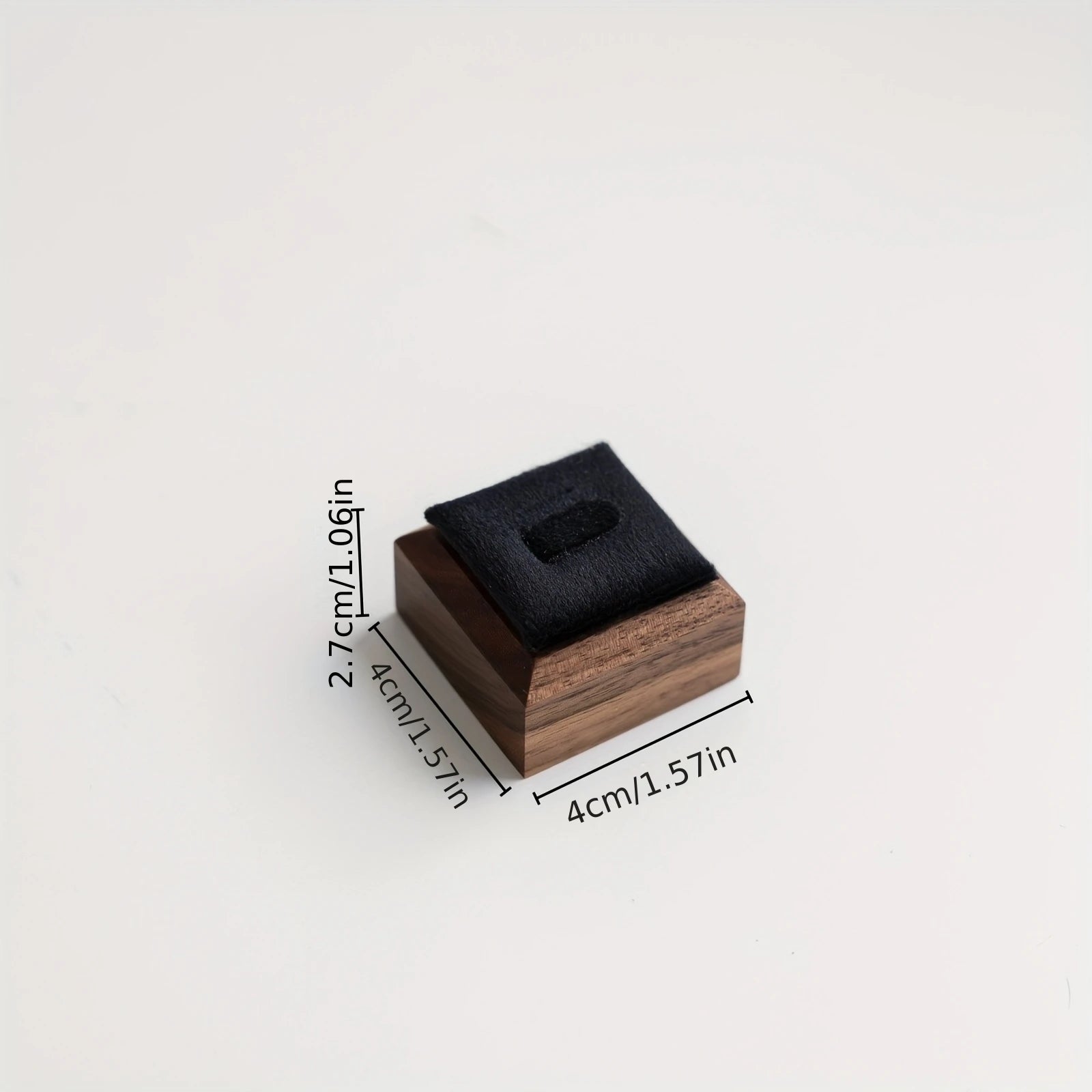 Support Bague Carre Noyer Comptoir Vitrine