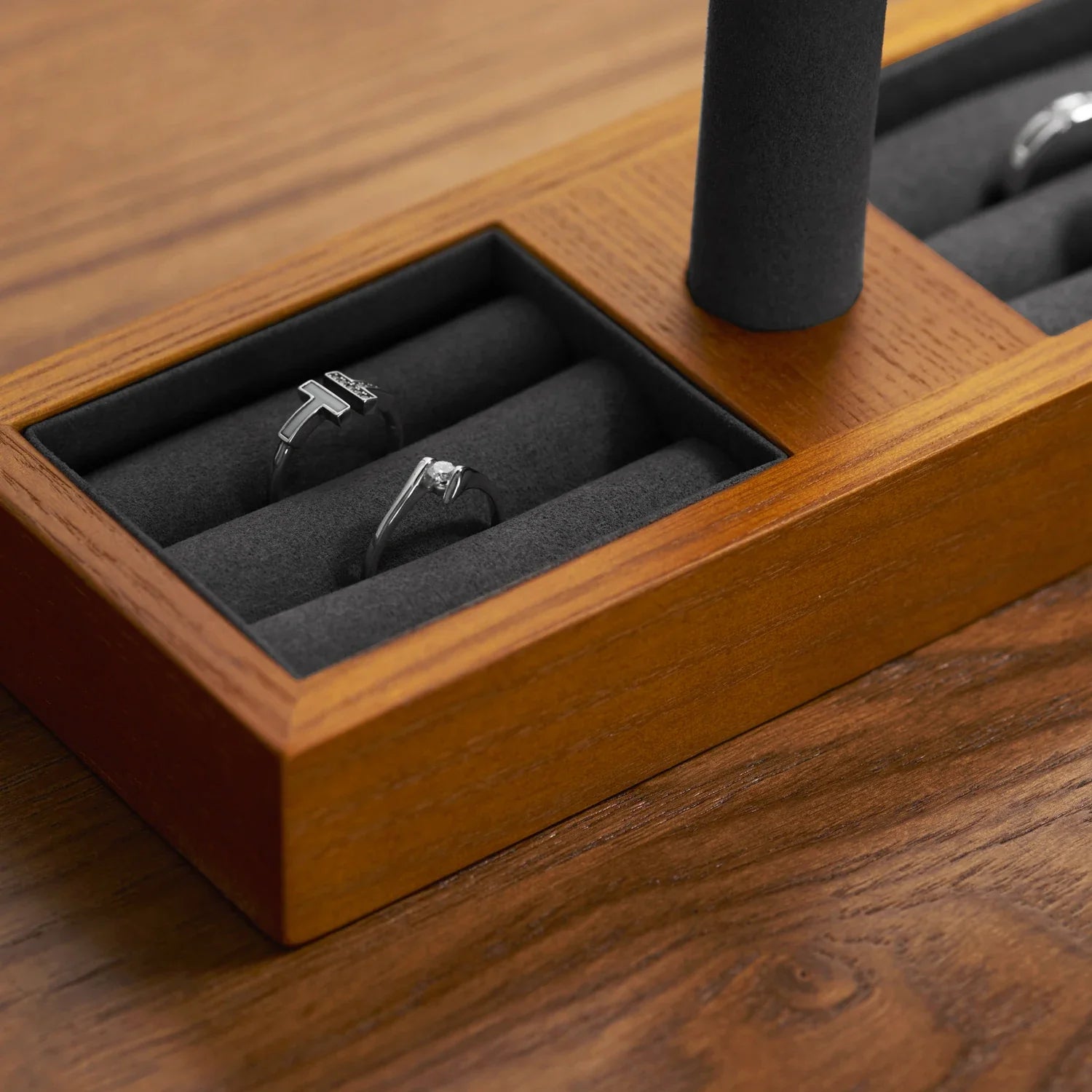 Porte Montre Femme Bois Cuir Vitrine Bijouterie